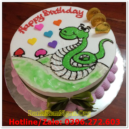 Bánh sinh nhật vẽ hình con rắn